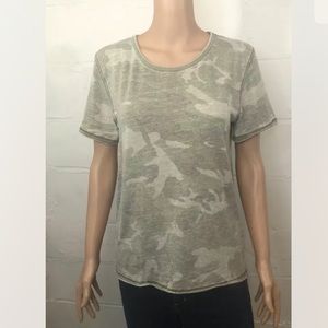 Free People Camo Tee Shirt XS Green Short Sleeve